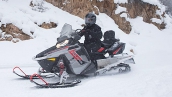 Снегоход Polaris 550 Indy Adventure 155 2015 В движении